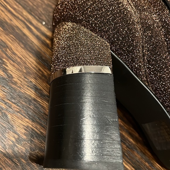 Design Lab metallic booties - Picture 5 of 7